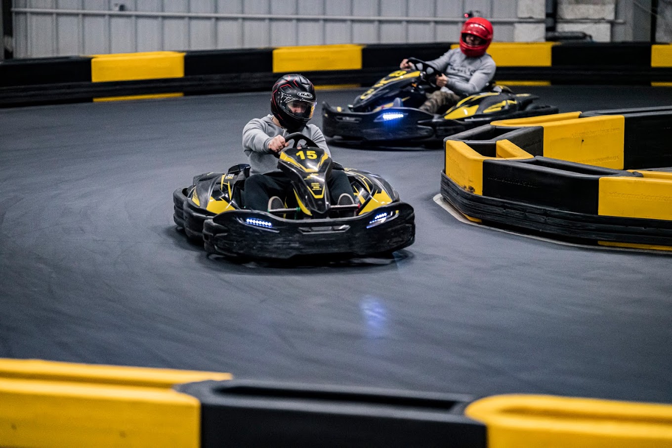 Racing-Center-04