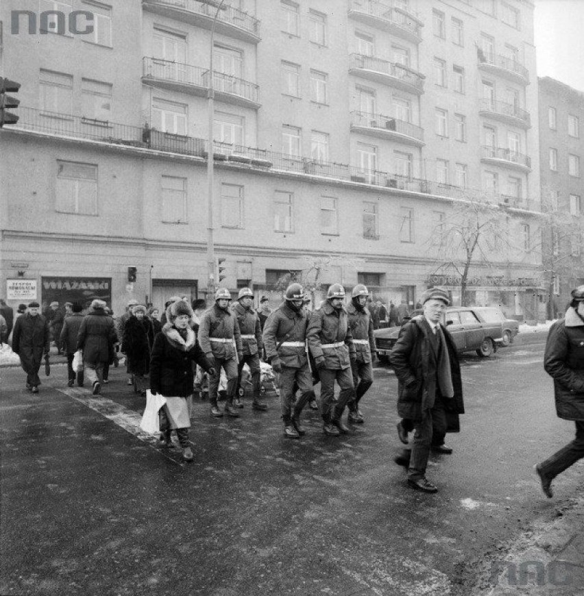 voennoe polozhenie warszawa