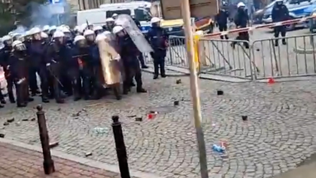 Сколько было человек на акции протеста фермеров 6 марта в Варшаве? Сколько задержано, сколько в больнице? Итоги
