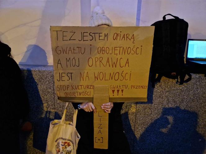 Марш Лизы в центре Варшавы