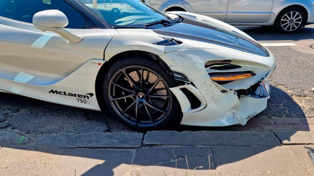 McLaren авария в Варшаве