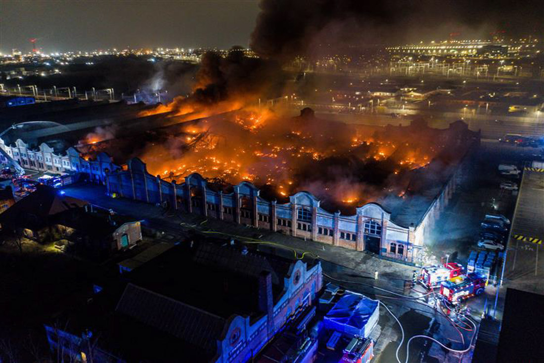 Пожар склада в Гданьске