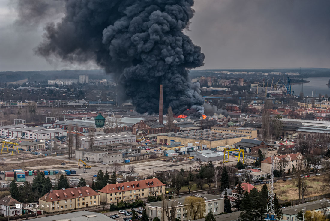 Пожар склада в Гданьске