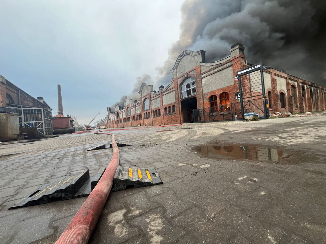 Пожар склада в Гданьске