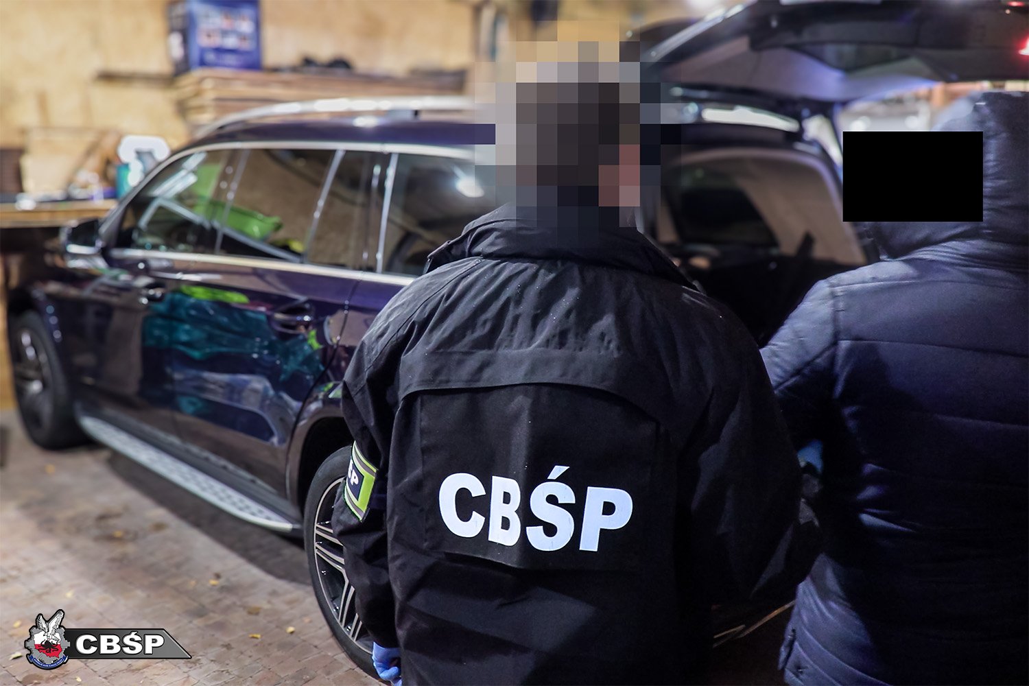 В Варшаве задержали легализаторов: сделали ВНЖ для 1 500 человек по поддельным документам