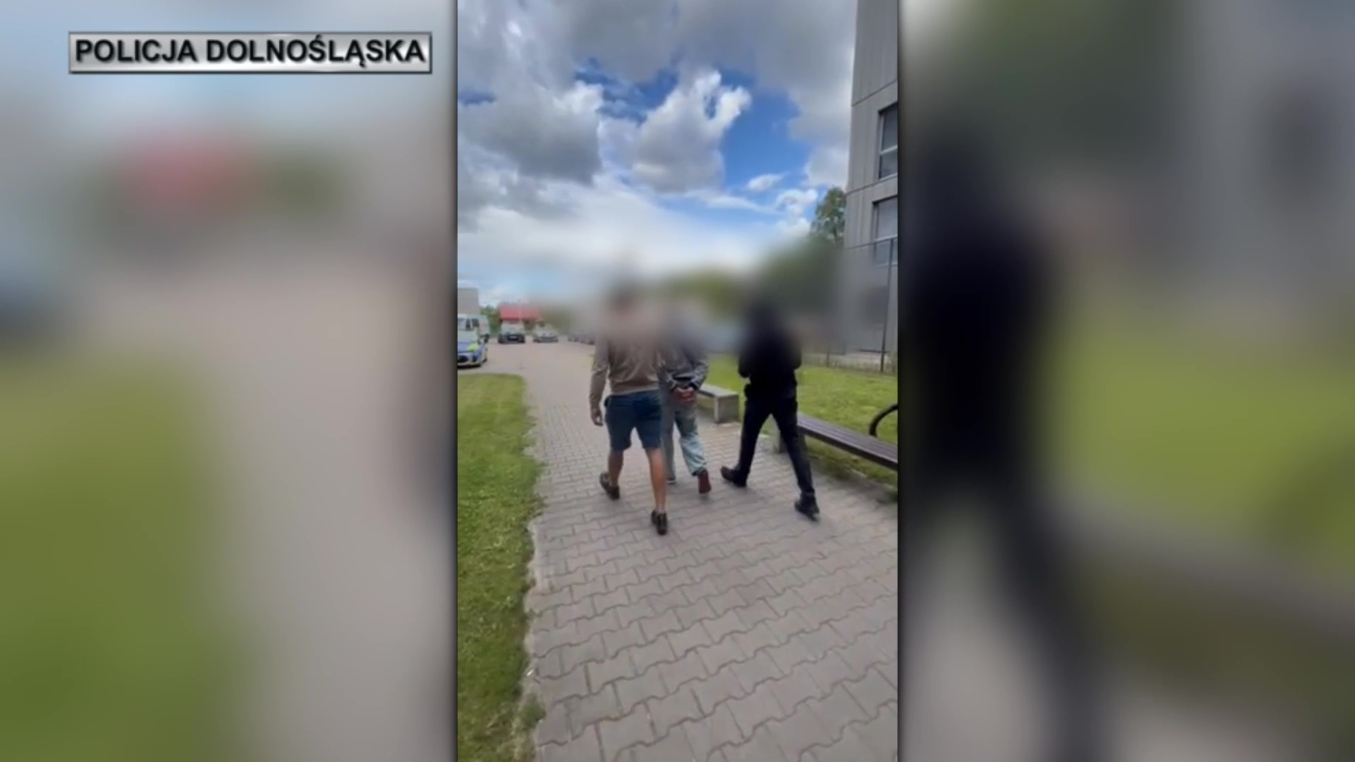 Жестокий инцидент во Вроцлаве: подростки-поляки напали на парня из Украины, скрутили его и подстригли