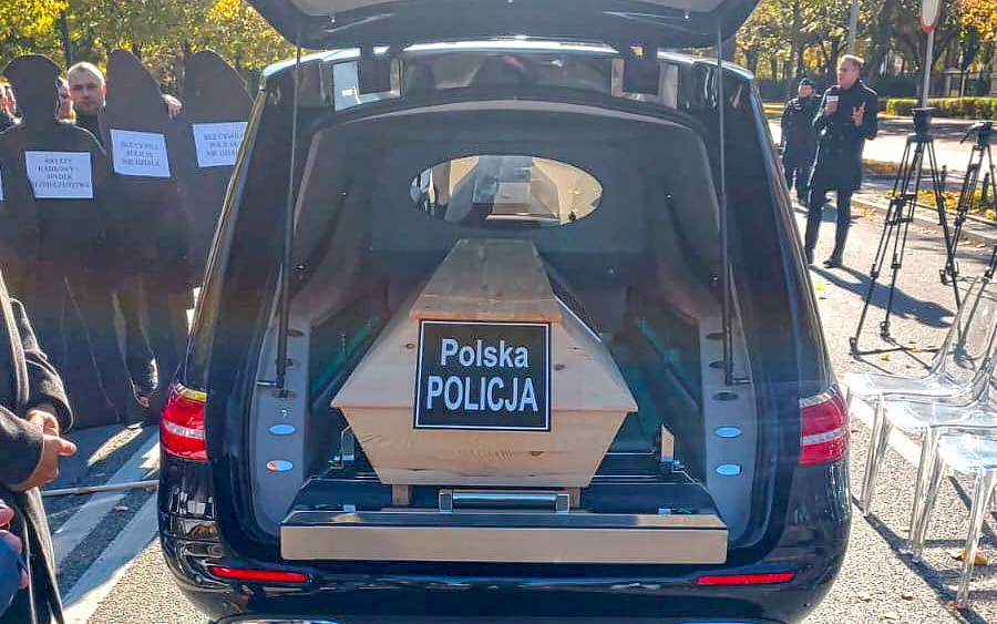policja protest