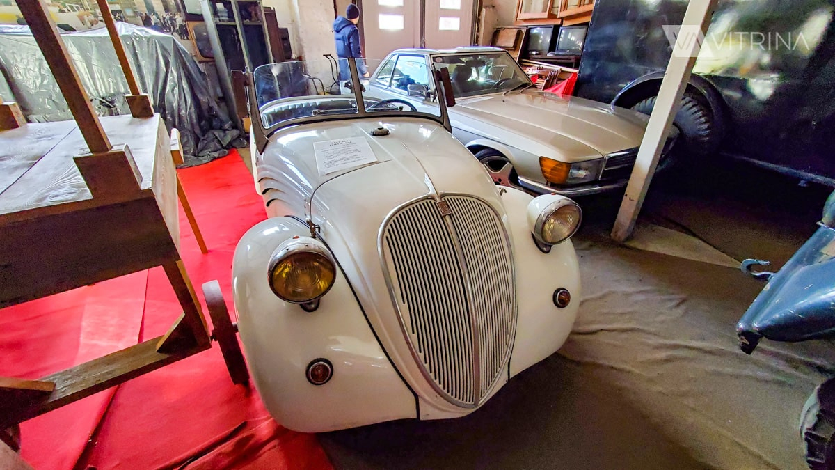 Muzeum Motoryzacji i Techniki warszawa Otrebusy