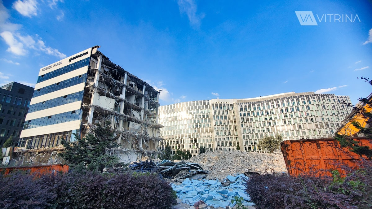 Curtis Plaza warszawa
