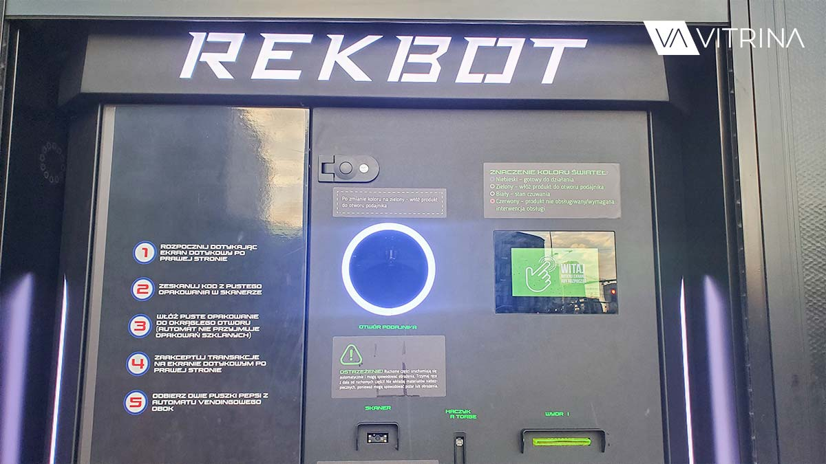 В Варшаве установили автомат, который должен менять пустую банку Pepsi на 2 полные. Но что-то пошло не так