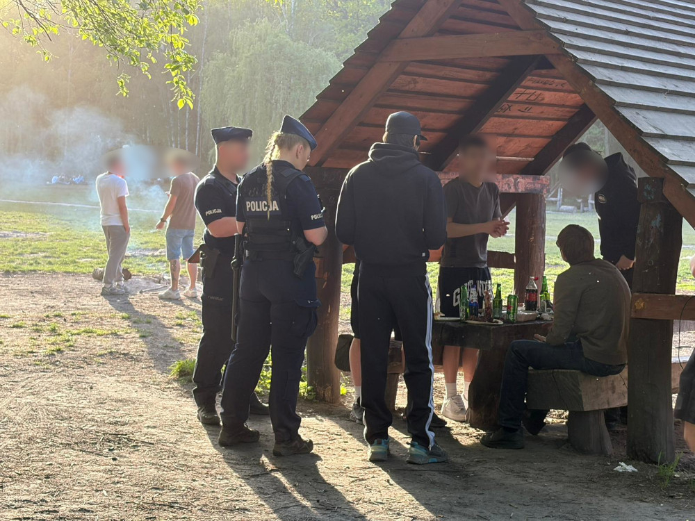 Полиция проверяет отдыхающих в Кабацком лесу