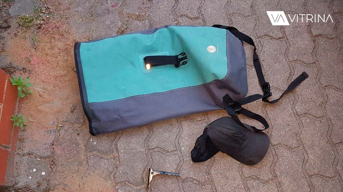 Вор из Варшавы бросил все оборудование и убежал его заметили, когда он снимал катализатор с авто