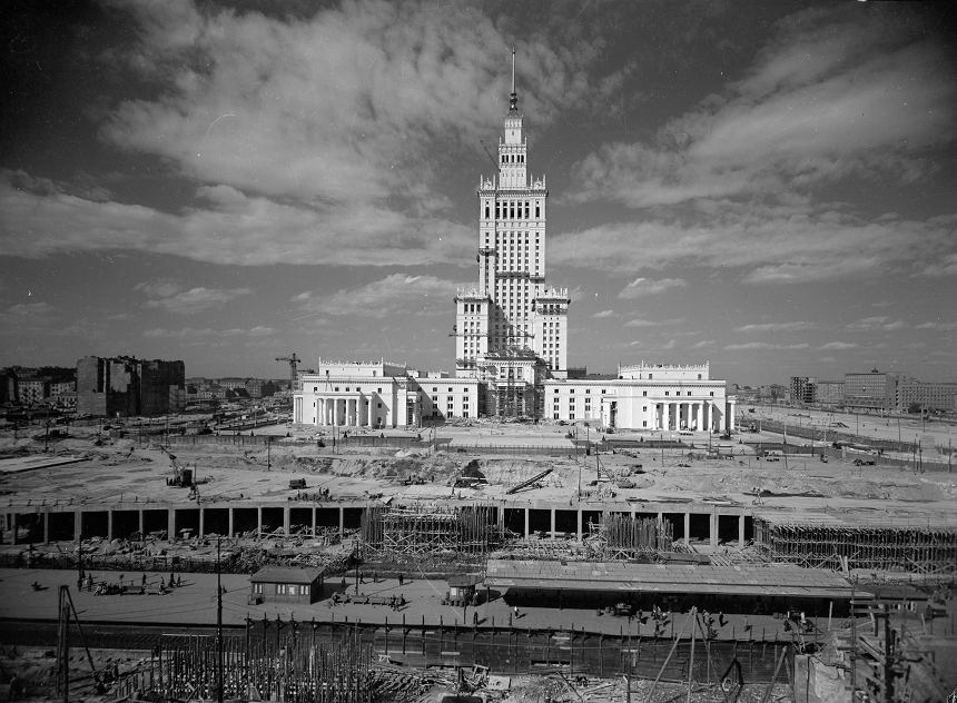 Budowa Palacu Kultury i Nauki w Warszawie ok 1955