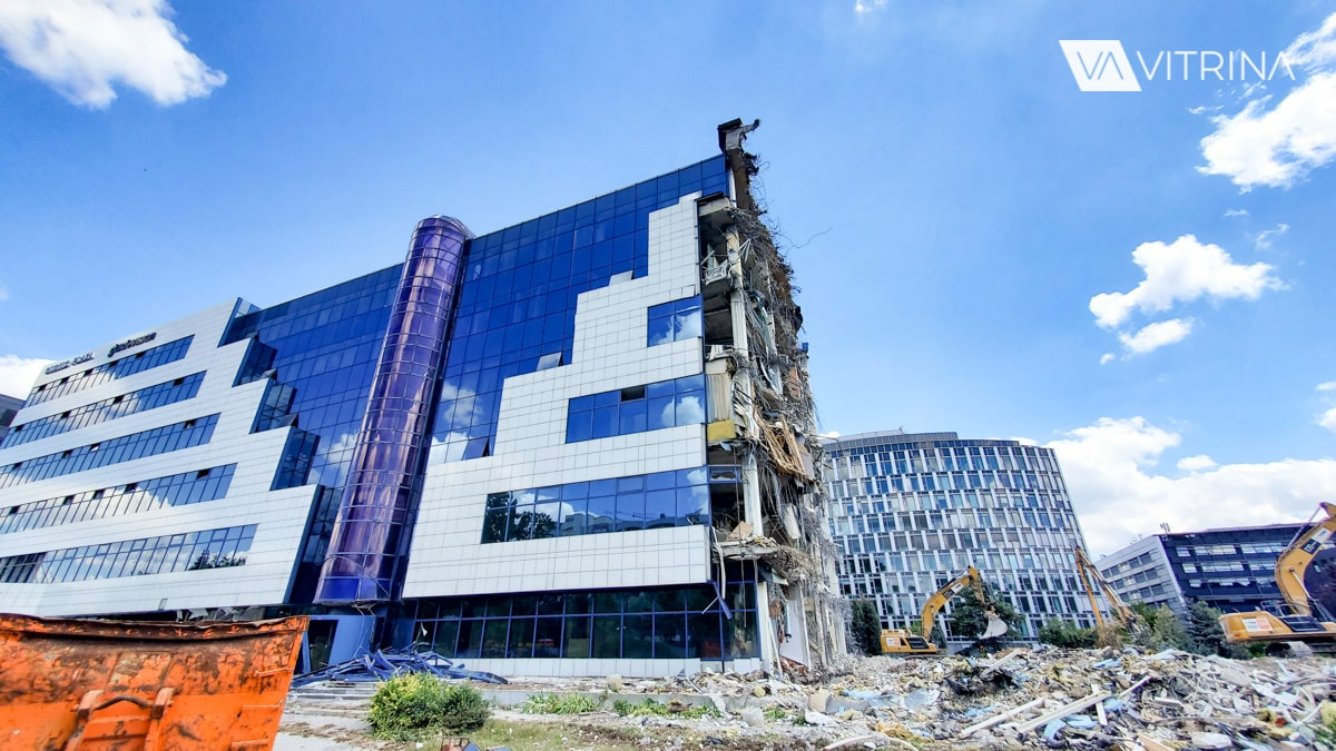 В Варшаве сносят Curtis Plaza