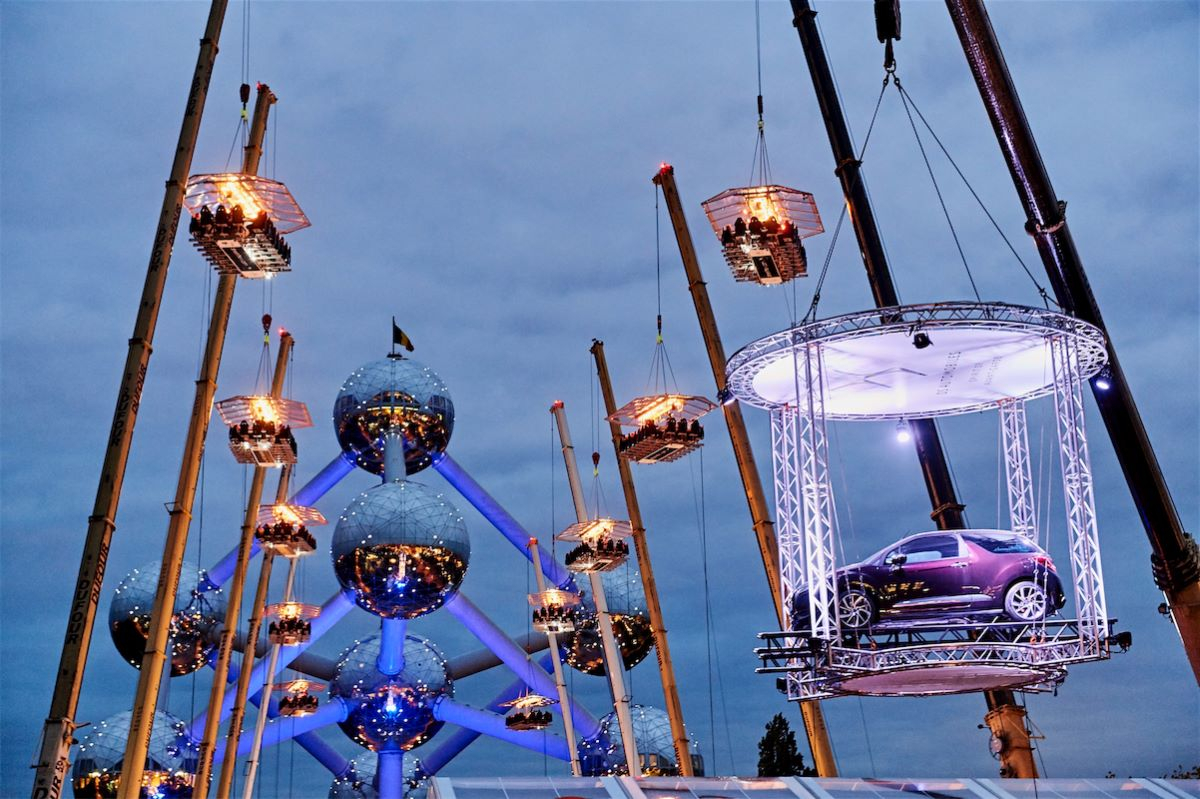 Dinner in the sky8