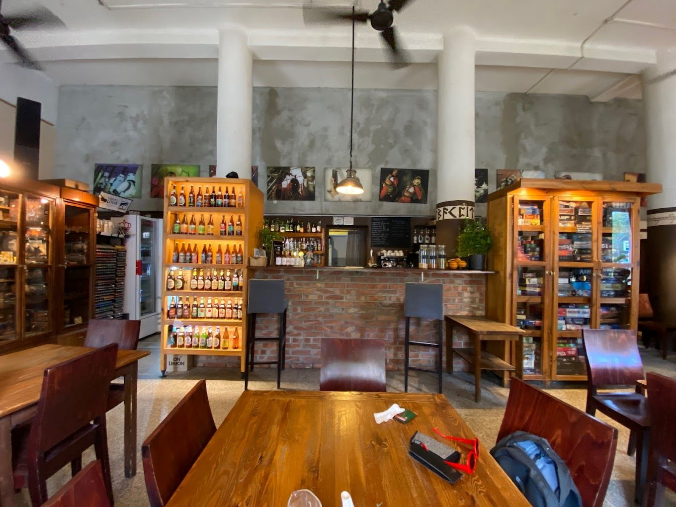 Paradox Cafe