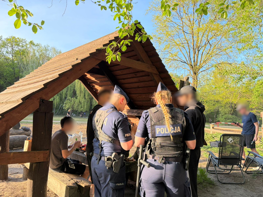 Полиция проверяет отдыхающих в Кабацком лесу