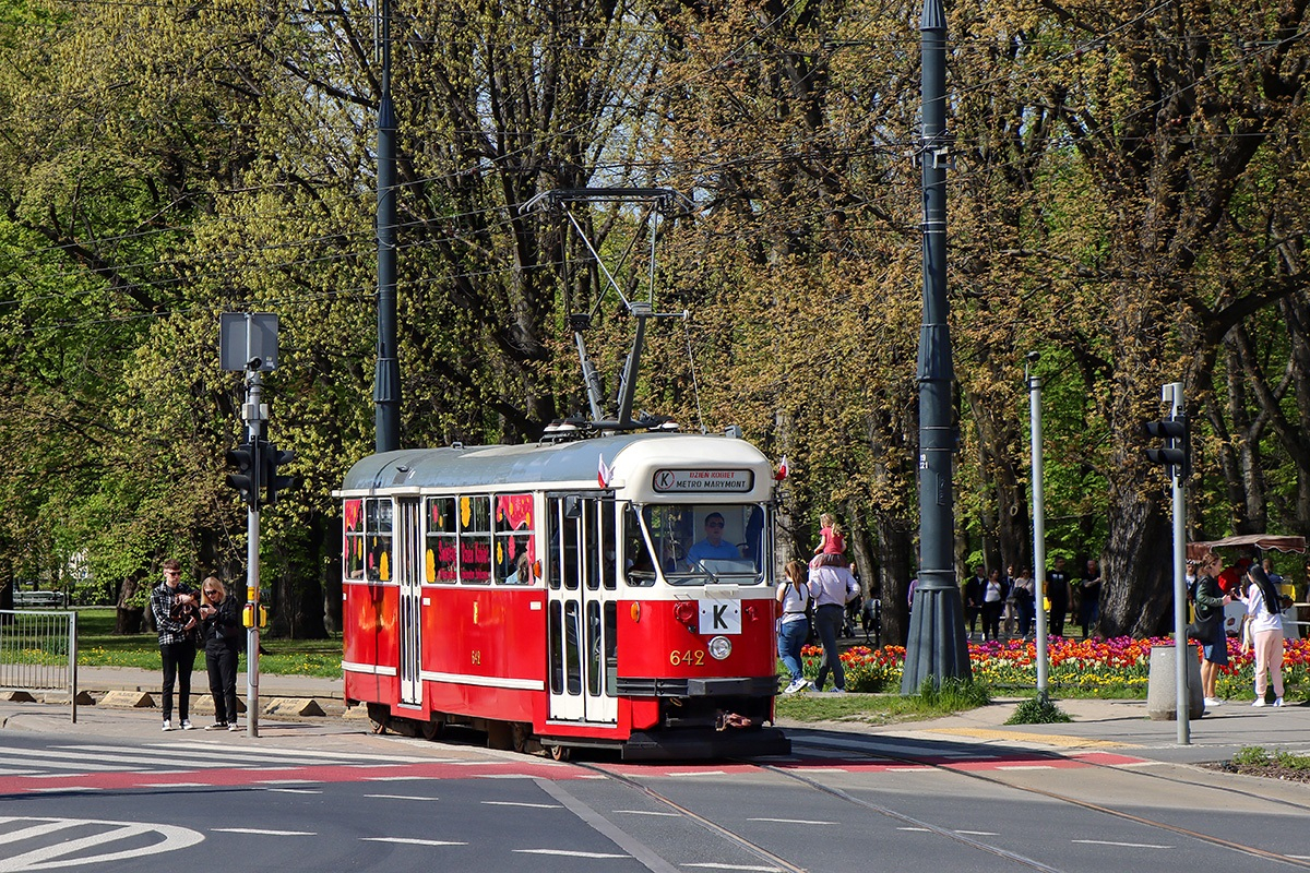 tramwaj linii K fot. Tramwaje Warszawskie