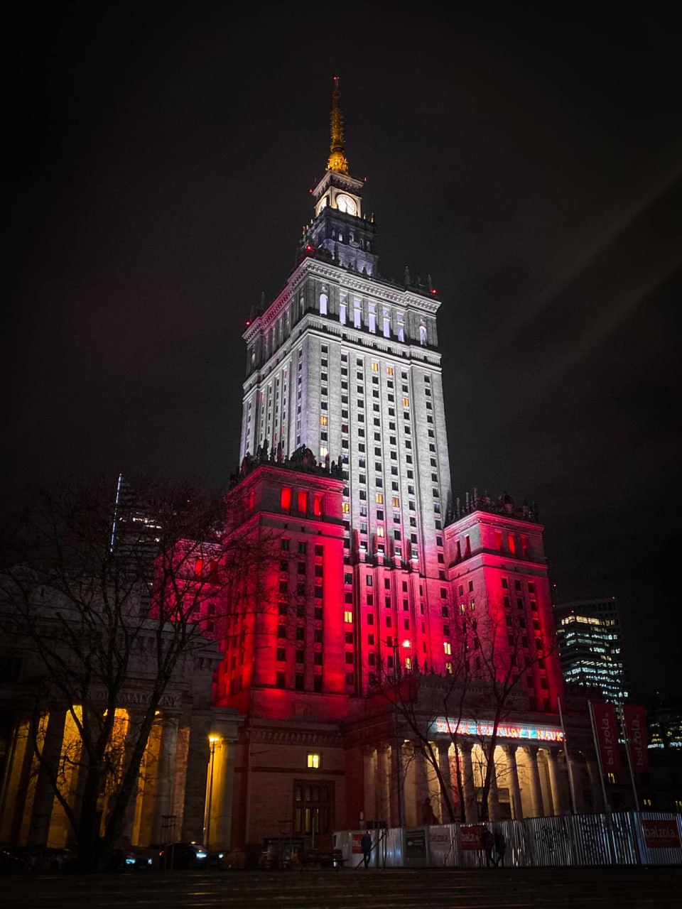 palac podsvetka 00