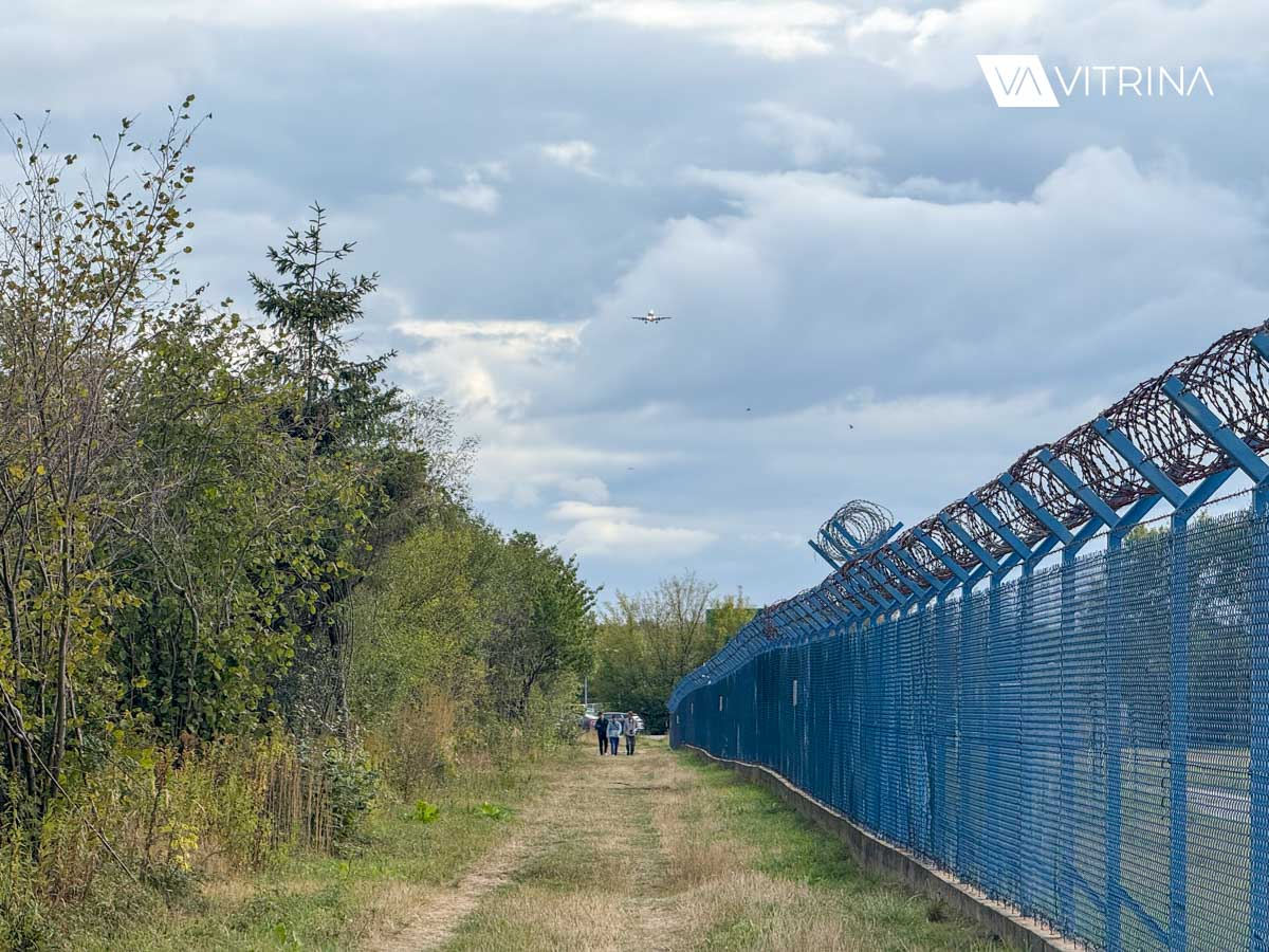 Где наблюдать за взлетом и посадкой самолетов возле Аэропорта Шопена в Варшаве